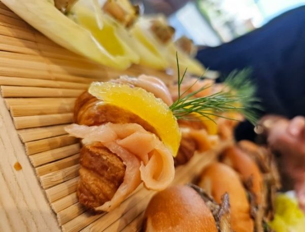 Samoked Salmon Croissant كرواسون سلمون مدخن
