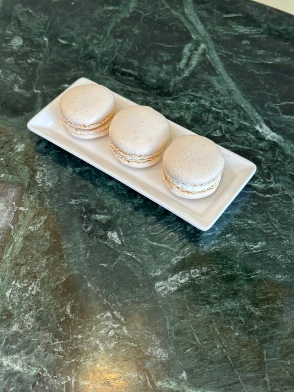 Vanilla Macaroons ماكرون بنكهة الفانيلا