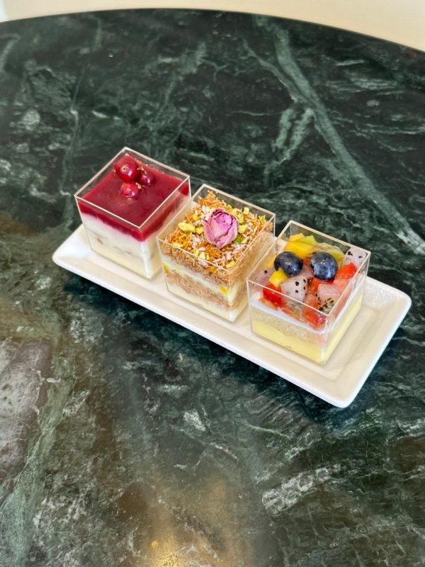 Mini Custard Fruit Cake كيكة الكاسترد